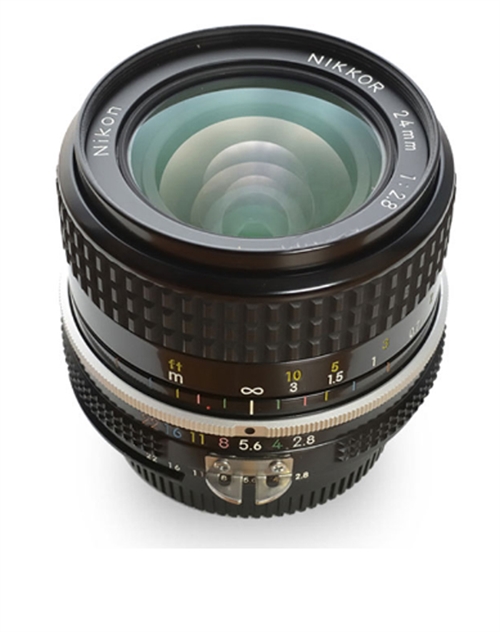 Nikon Nikkor 24mm F:/2,8